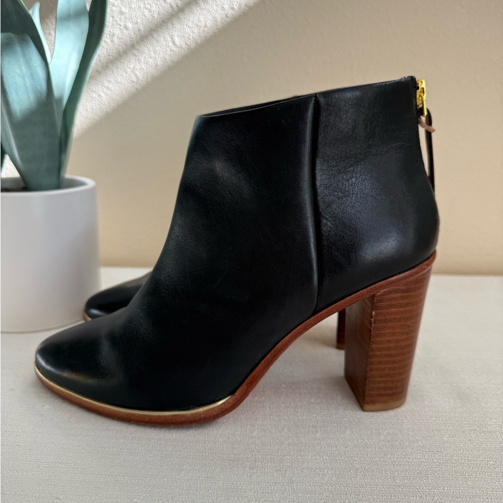 Ted Baker Black Leather Ankle Booties with Brown Heel - Picture 3 of 13